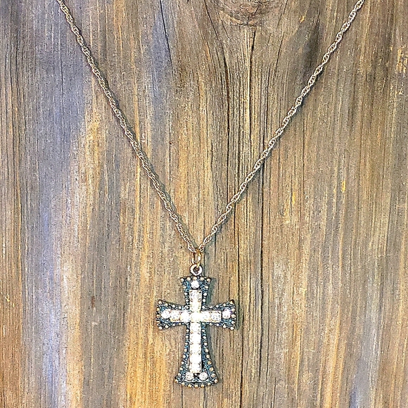 Sweet Bling Cross on Awesome Rope Chain - Picture 1 of 5